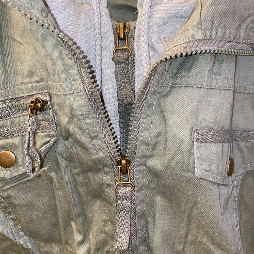 Jacket - Picture 3 of 5